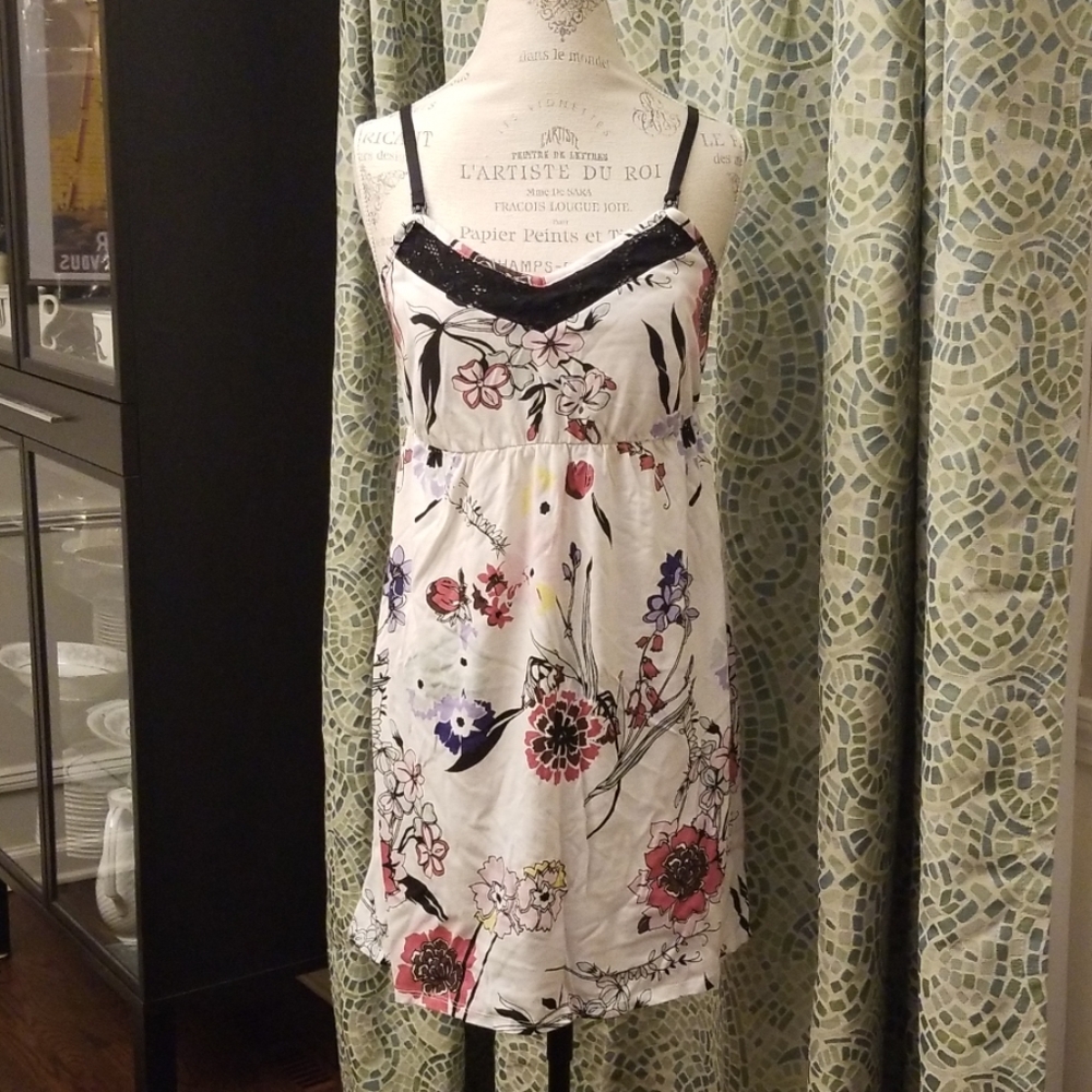 Maternity/nursing nightgown